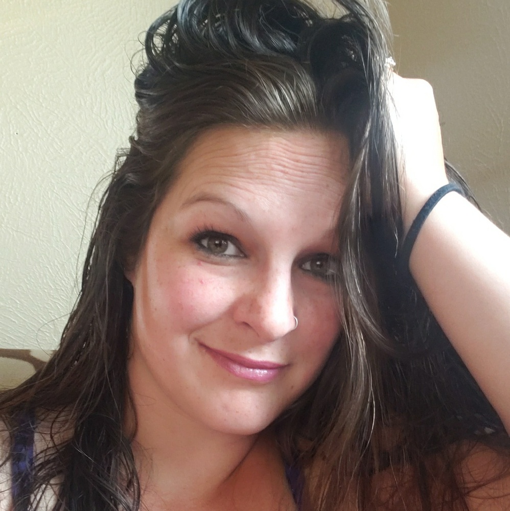 Meet your Posher, Kendra